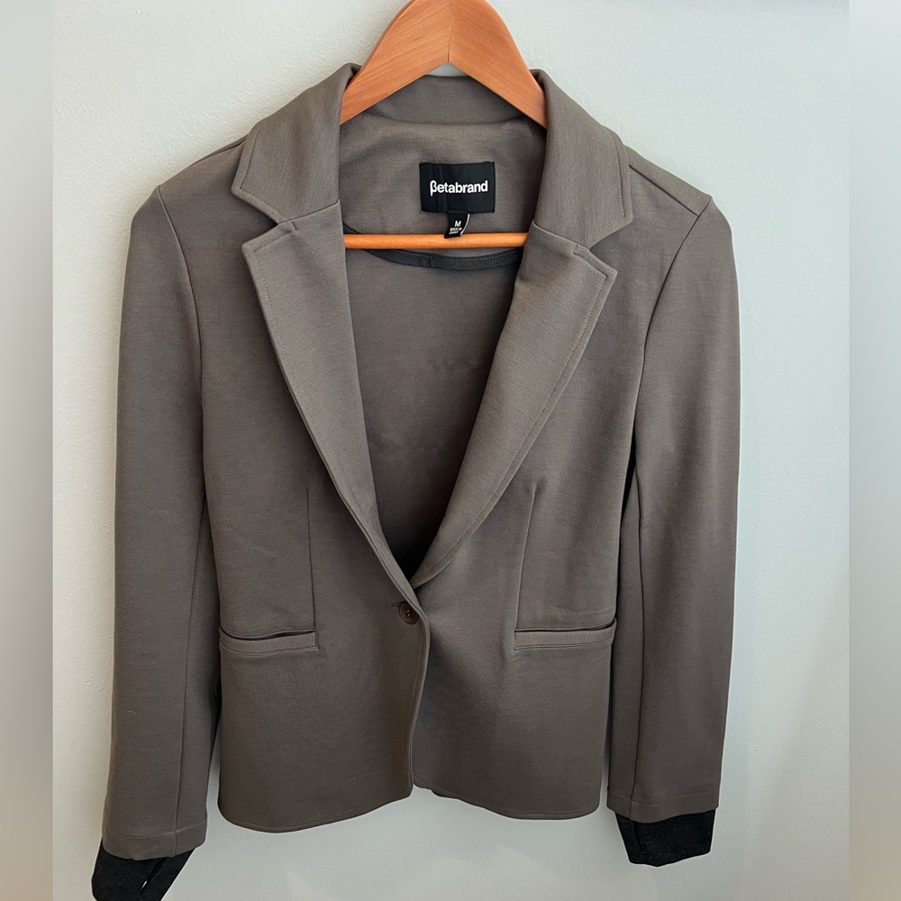 Blazer that feels like a sweatshirt (grey/putty)